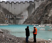 Build It Bigger, Season 5, Episode 8: Deriner Dam, Turkey